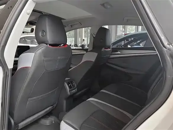 Volkswagen Lamando 2024 из CN, фото 7