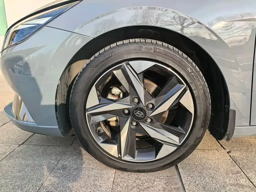 Hyundai Elantra 2022 из CN, фото 10