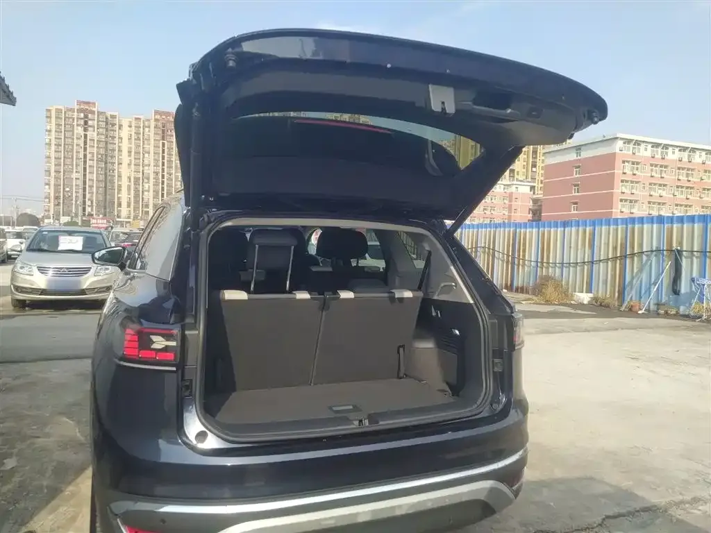 Volkswagen ID.6 Crozz 2023 из CN, фото 9