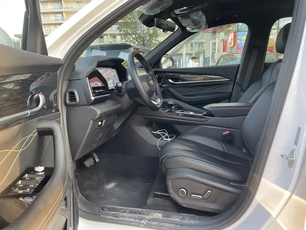 Geely Xingyue L 2025 из CN, фото 4