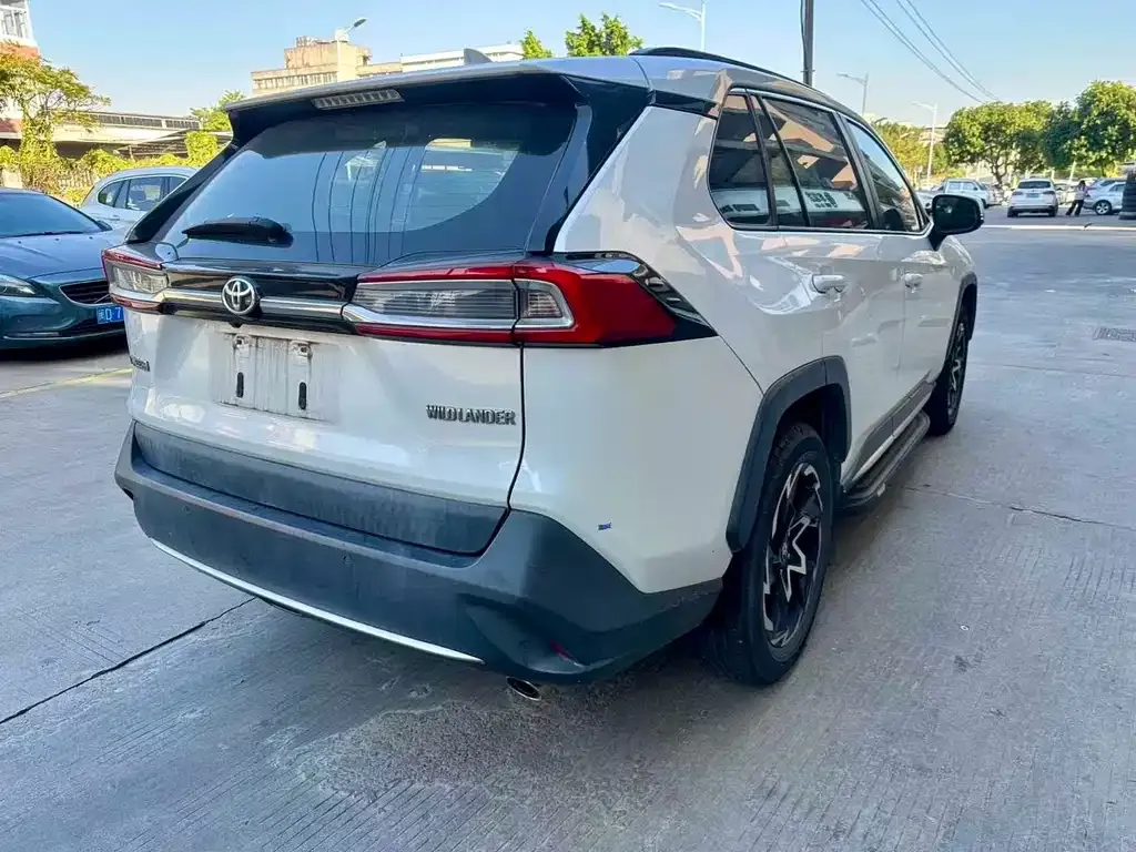 Toyota Wildlander 2021 из CN, фото 4