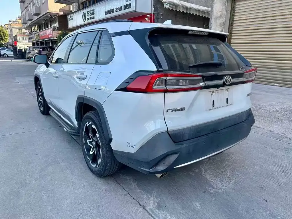 Toyota Wildlander 2021 из CN, фото 6