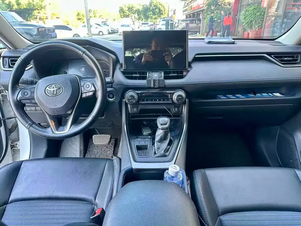 Toyota Wildlander 2021 из CN, фото 9