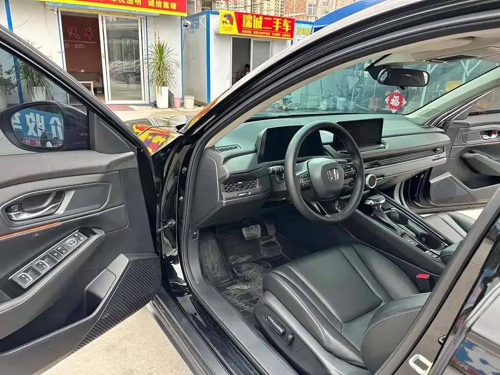 Honda Accord 2023 из CN, фото 5