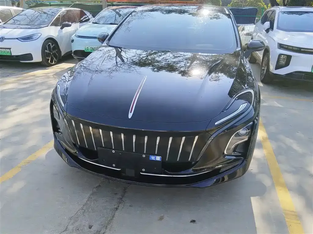 Hongqi E-QM5 2023 из CN, фото 3