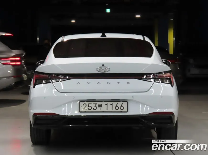 Hyundai AVANTE — фото 3