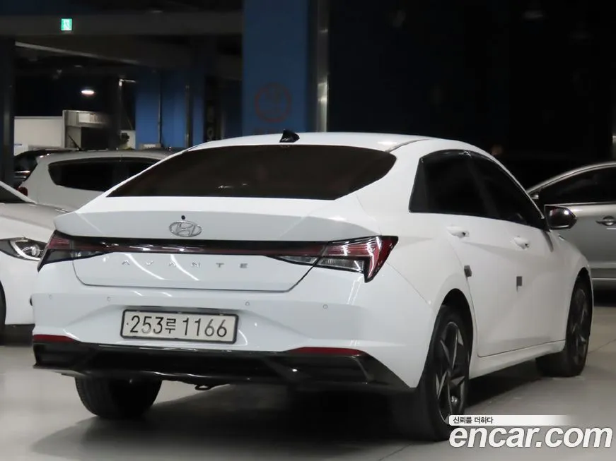 Hyundai AVANTE — фото 4