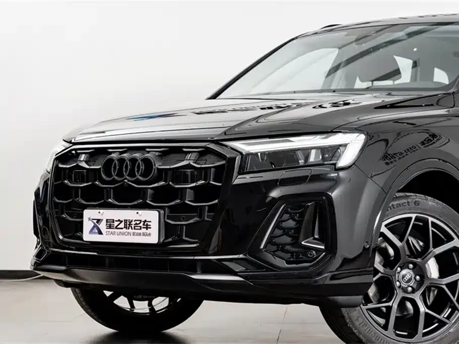 Audi Q7 2024 из CN, фото 5