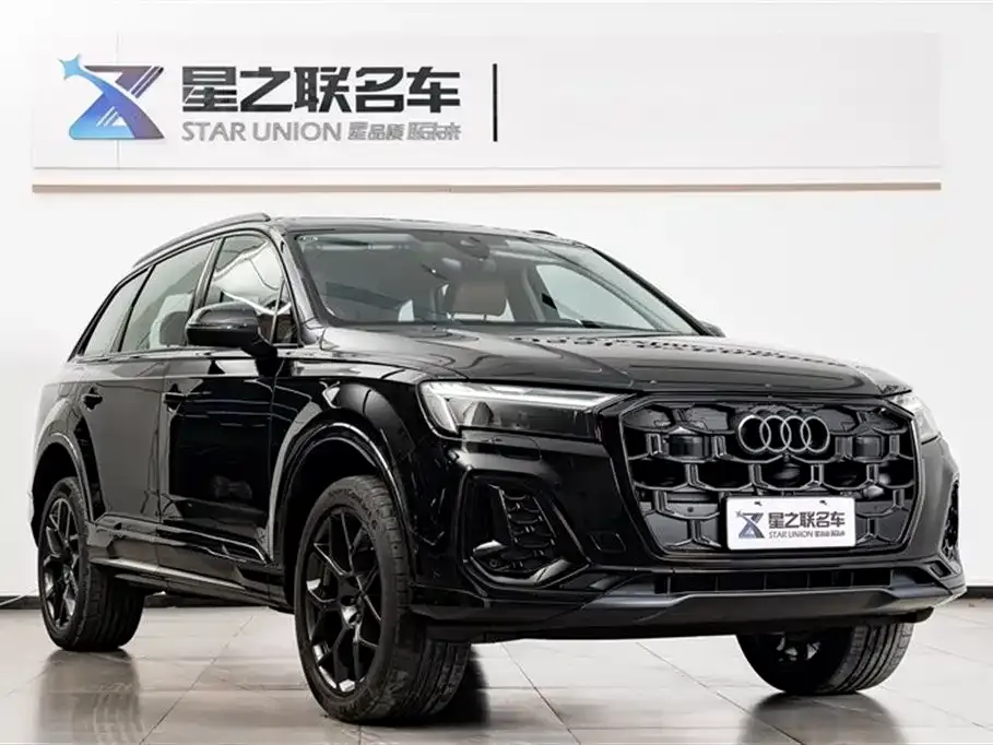 Audi Q7 2024 из CN, фото 7