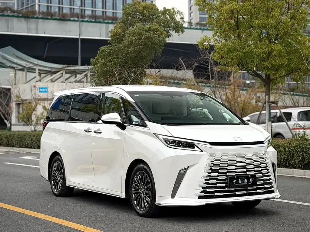 Lexus LM 2024 из CN, фото 3