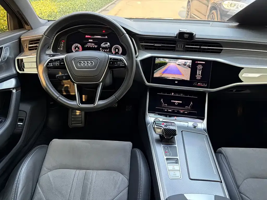 Audi A6L — фото 8
