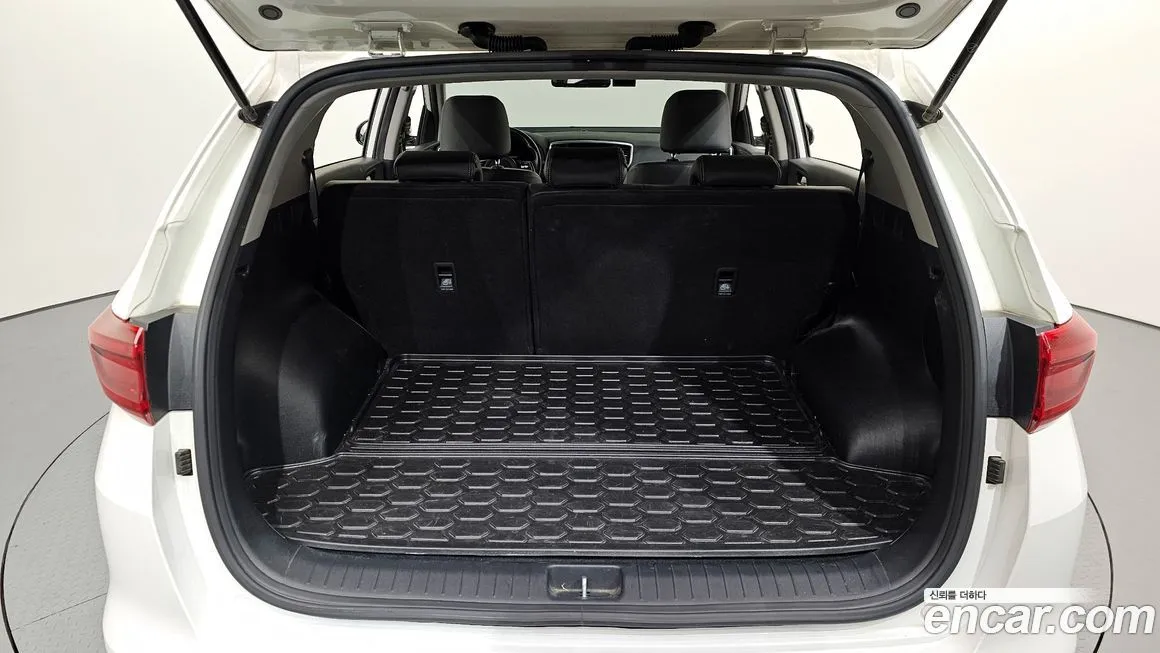 Kia Sportage — фото 6