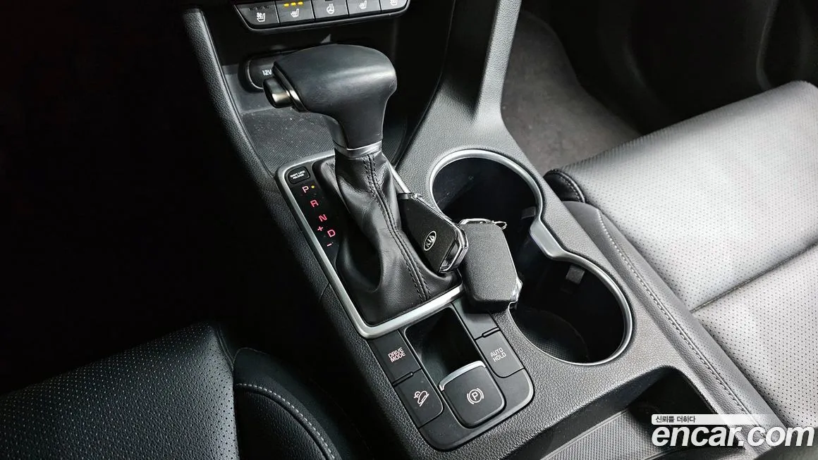 Kia Sportage — фото 9