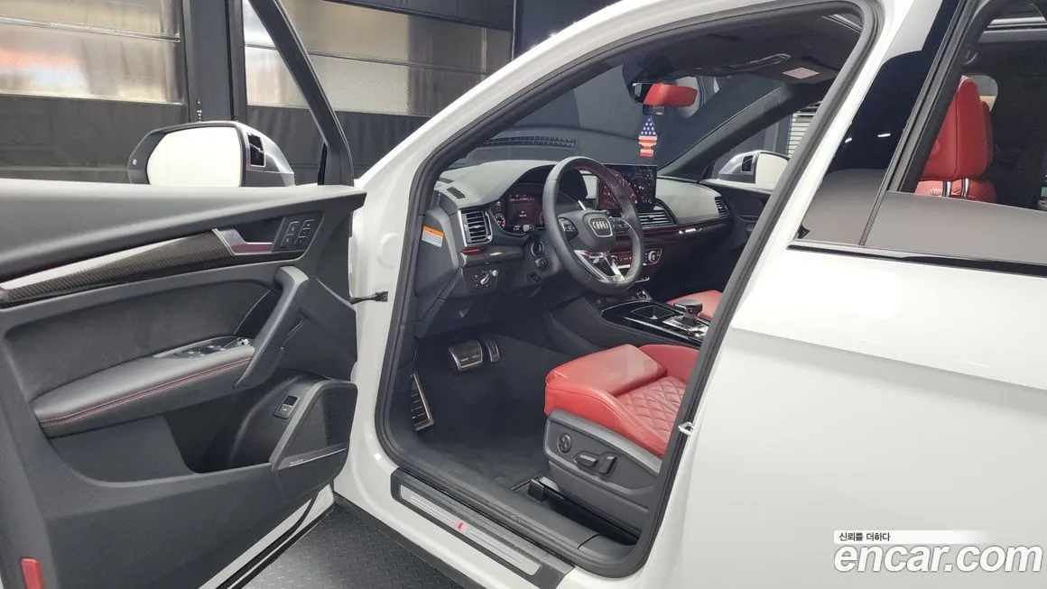 Audi SQ5 2023 из KR, фото 10
