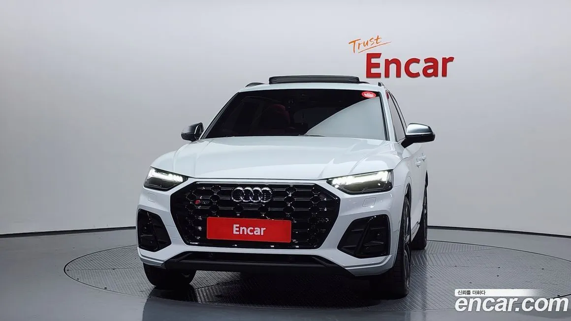 Audi SQ5 2023 из KR, фото 3