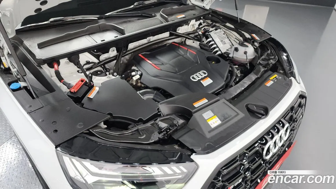 Audi SQ5 2023 из KR, фото 6