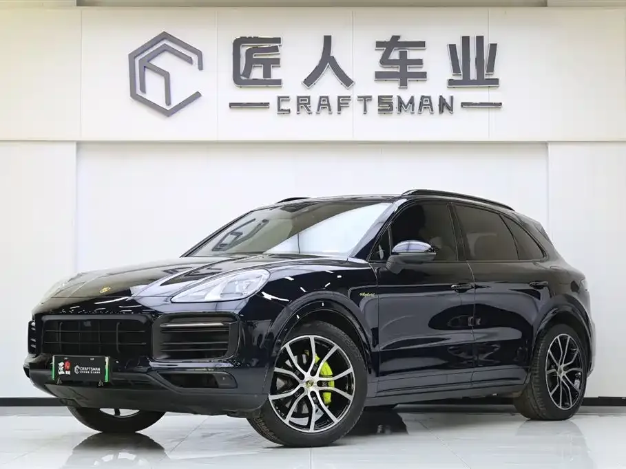 Porsche Cayenne Hybrid — фото 1