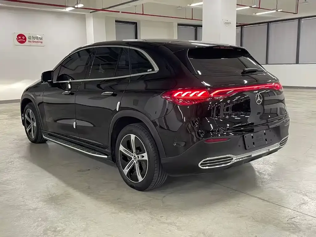 Mercedes-Benz EQE SUV 2023 из CN, фото 3