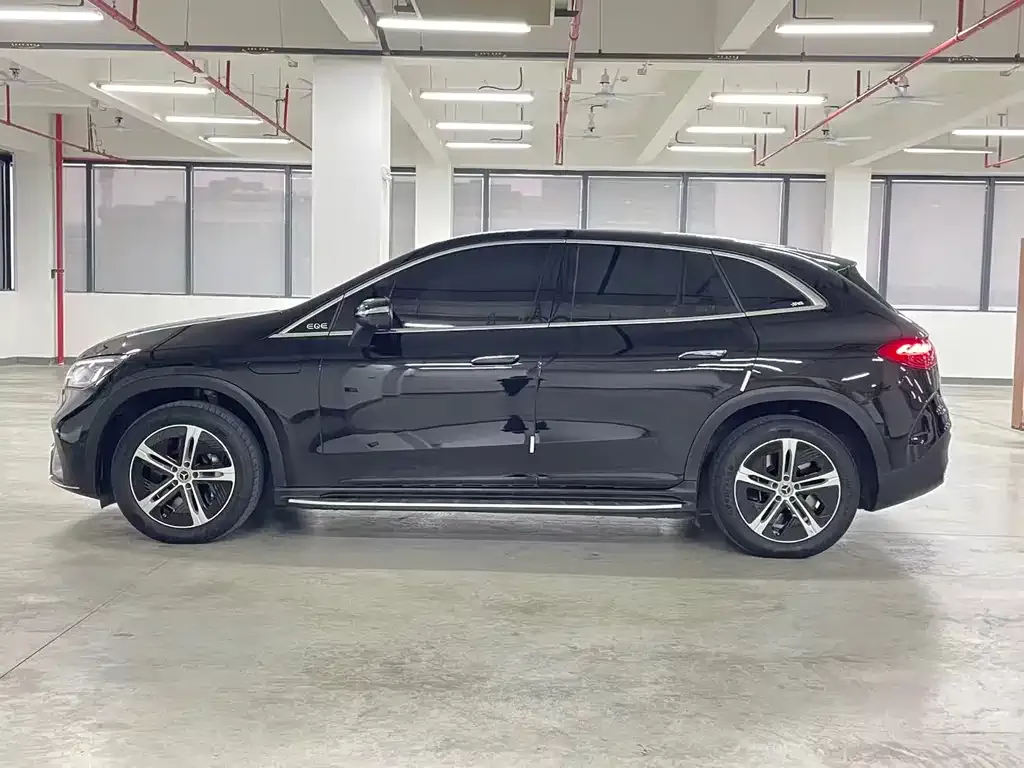 Mercedes-Benz EQE SUV 2023 из CN, фото 8