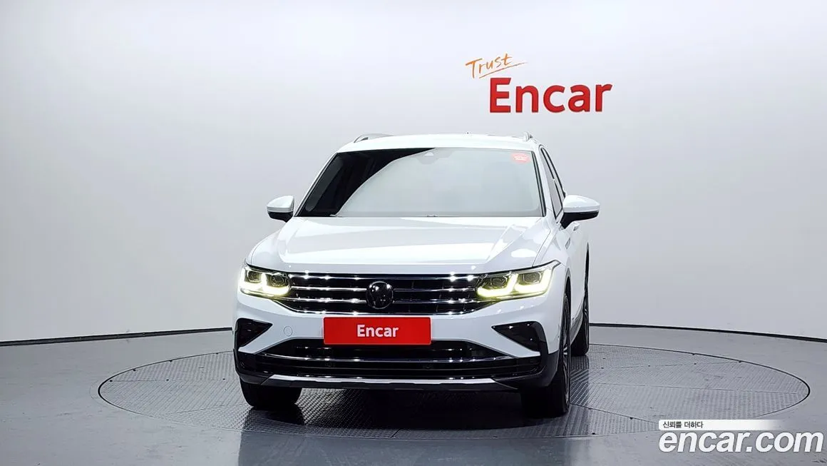 Volkswagen Tiguan — фото 7