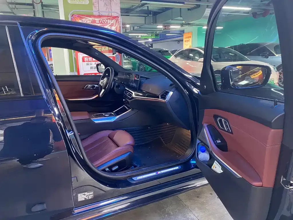 BMW 3 Series 2023 из CN, фото 7