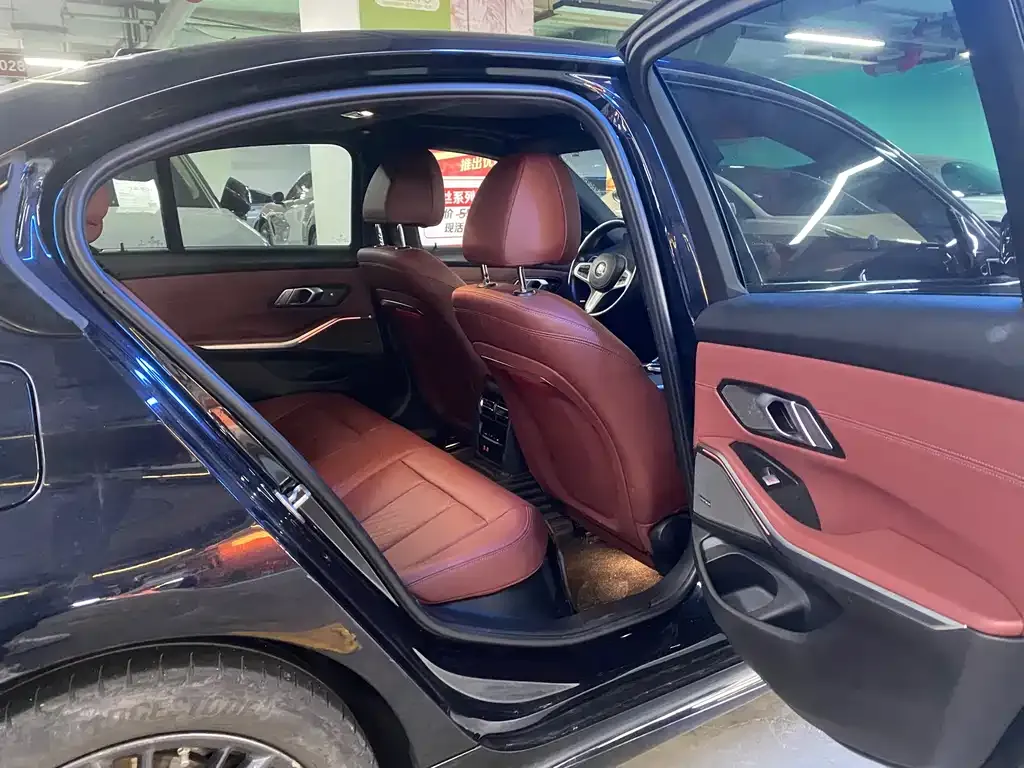 BMW 3 Series 2023 из CN, фото 5
