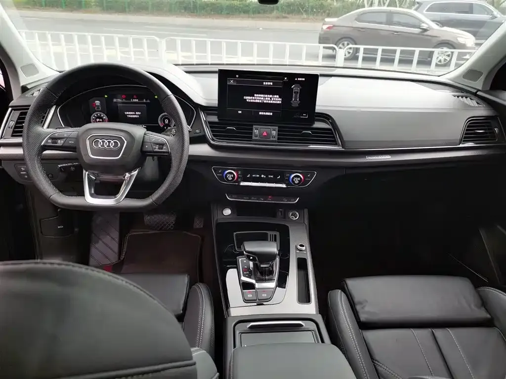 Audi Q5L 2022 из CN, фото 7