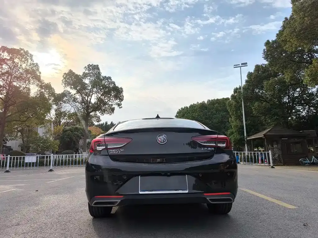 Buick Regal 2022 из CN, фото 2