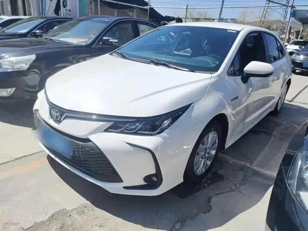 Toyota Corolla — фото 2
