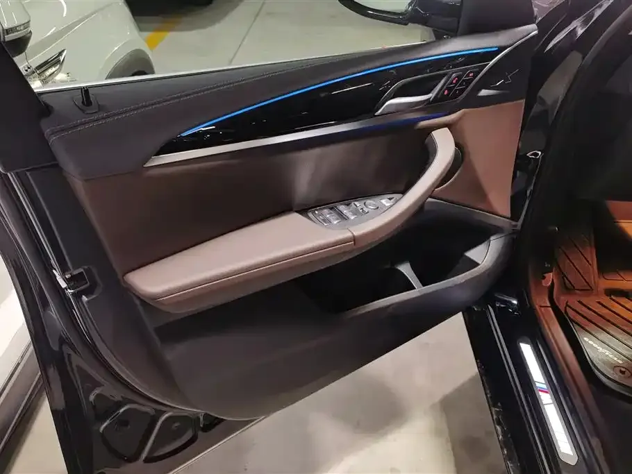 BMW iX3 2023 из CN, фото 2