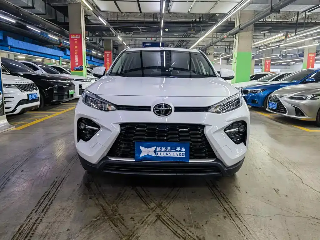 Toyota Wildlander 2023 из CN, фото 2