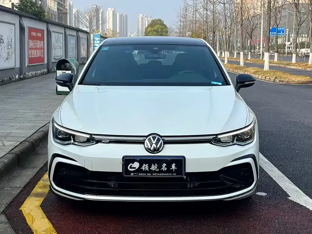 Volkswagen Golf 2022 из CN, фото 1