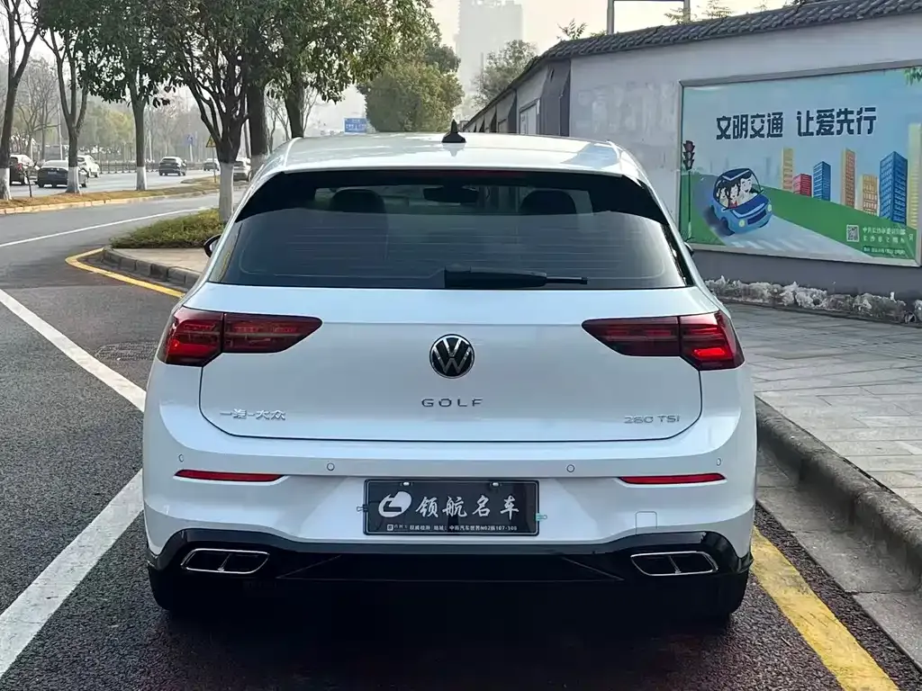 Volkswagen Golf 2022 из CN, фото 6
