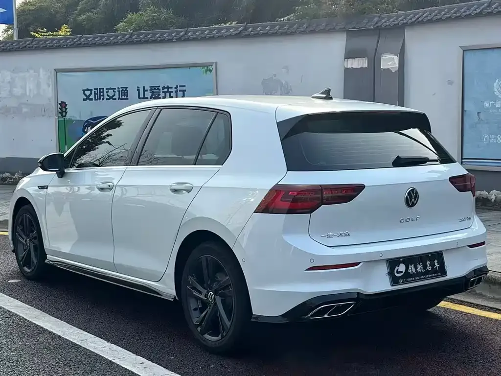 Volkswagen Golf 2022 из CN, фото 7