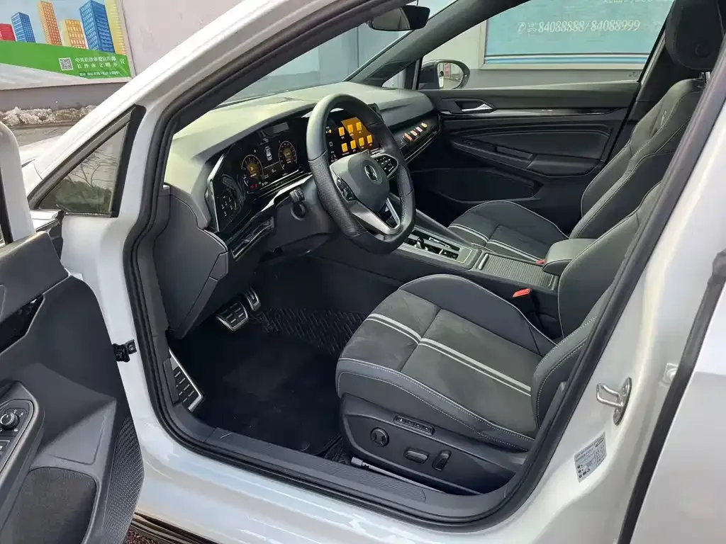 Volkswagen Golf 2022 из CN, фото 5