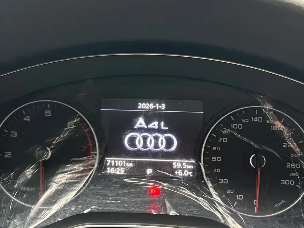 Audi A4L 2021 из CN, фото 6