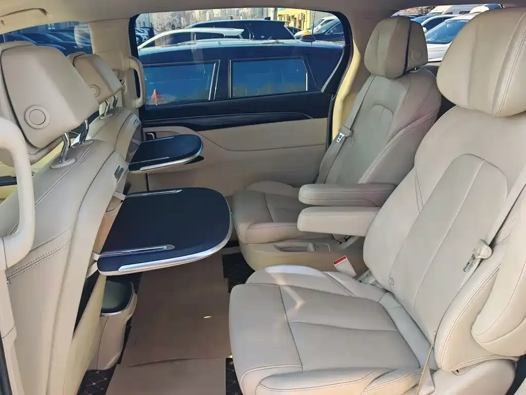 Buick GL8 2022 из CN, фото 3