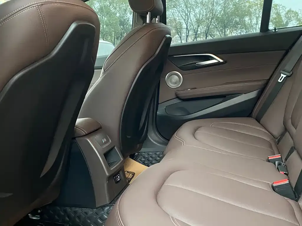 BMW 1 Series 2022 из CN, фото 8