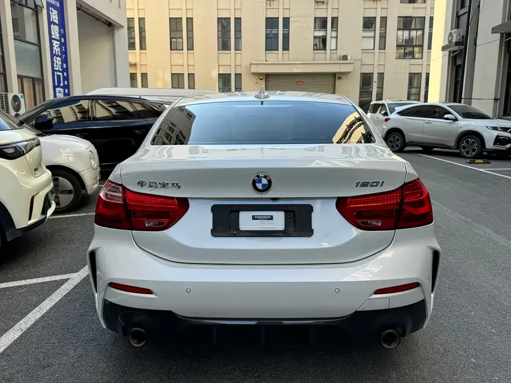 BMW 1 Series 2021 из CN, фото 4