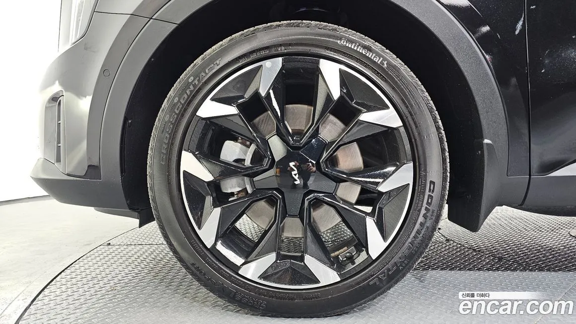 Kia Sorento — фото 6