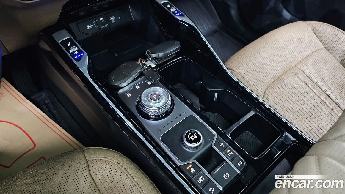 Kia Sorento — фото 8