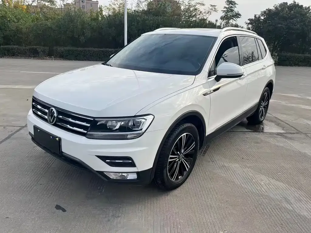 Volkswagen Tiguan L 2021 из CN, фото 1