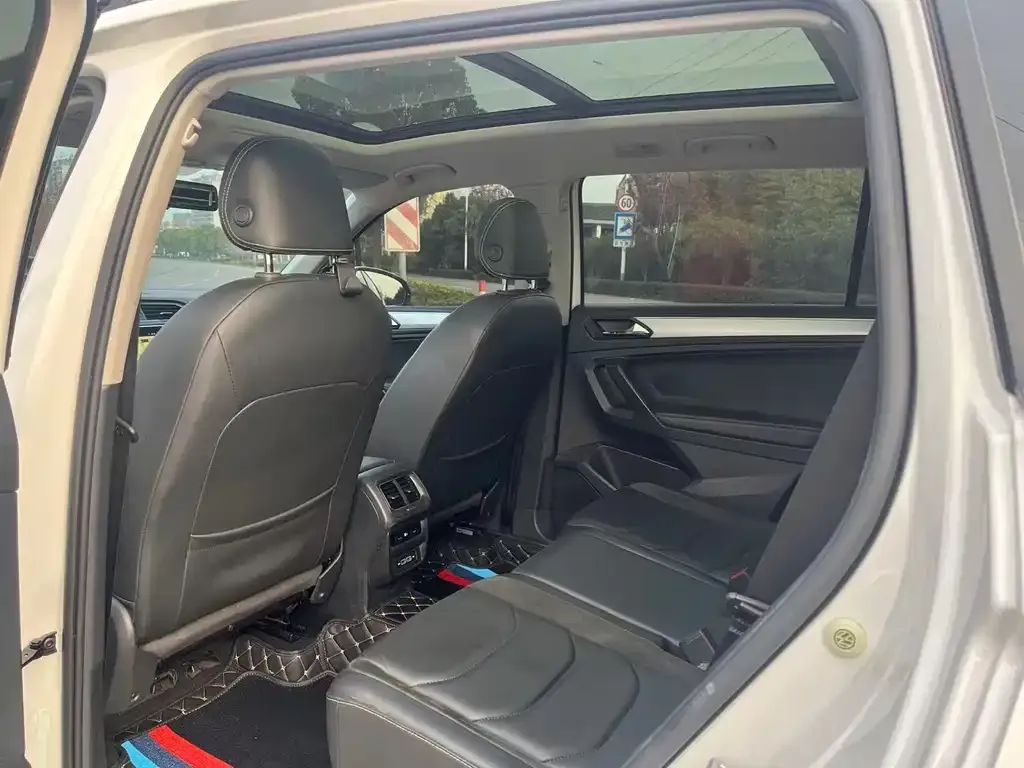 Volkswagen Tiguan L 2021 из CN, фото 6