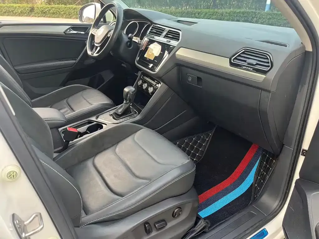 Volkswagen Tiguan L 2021 из CN, фото 7