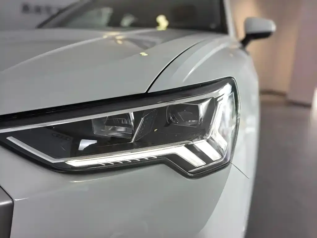 Audi Q3 2024 из CN, фото 2