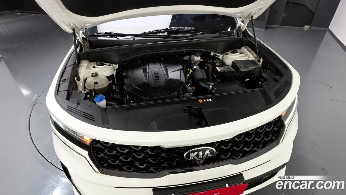 Kia Sorento — фото 6