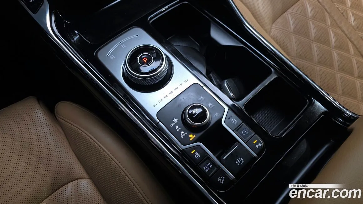 Kia Sorento — фото 9