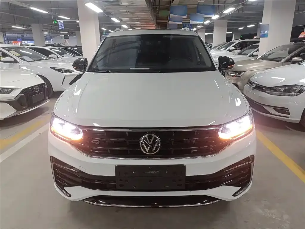 Volkswagen Tiguan L 2024 из CN, фото 9