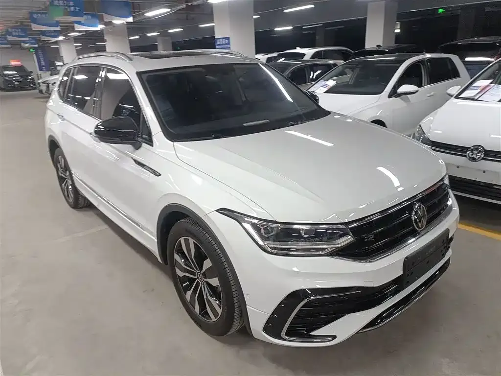 Volkswagen Tiguan L 2024 из CN, фото 3