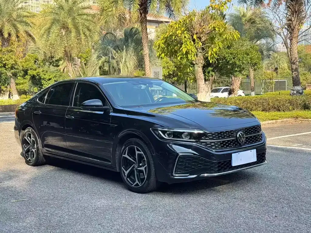 Volkswagen Passat — фото 9